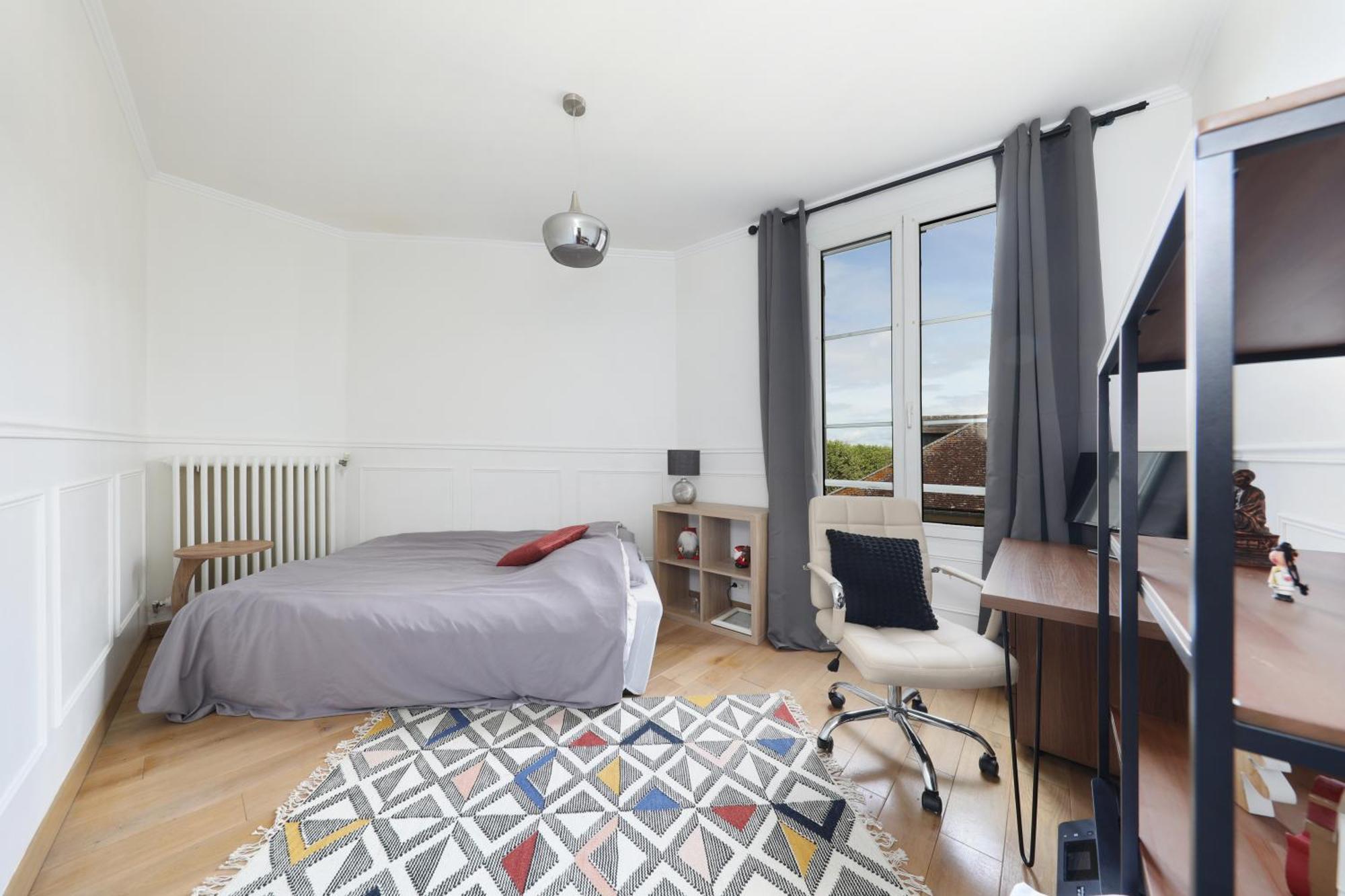 Charmant Appartement Dans Le Centre Ville, A 2 Minutes Du Palais Compiegne Exterior photo